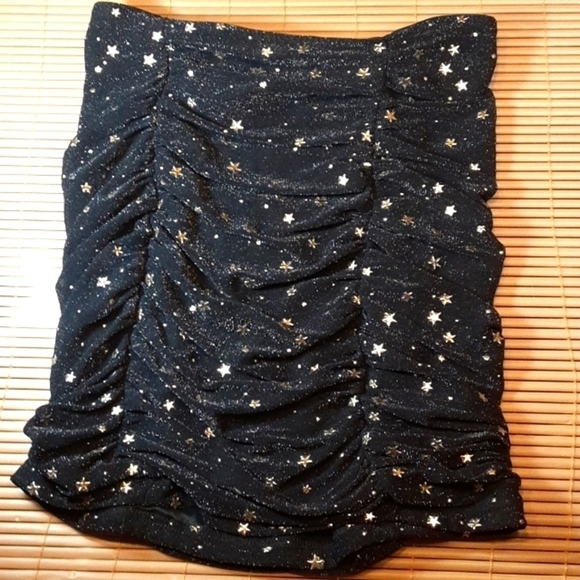 SHEIN Tops - Shein Dark Blue Top with Golden Stars & Elastic Band - Size Medium